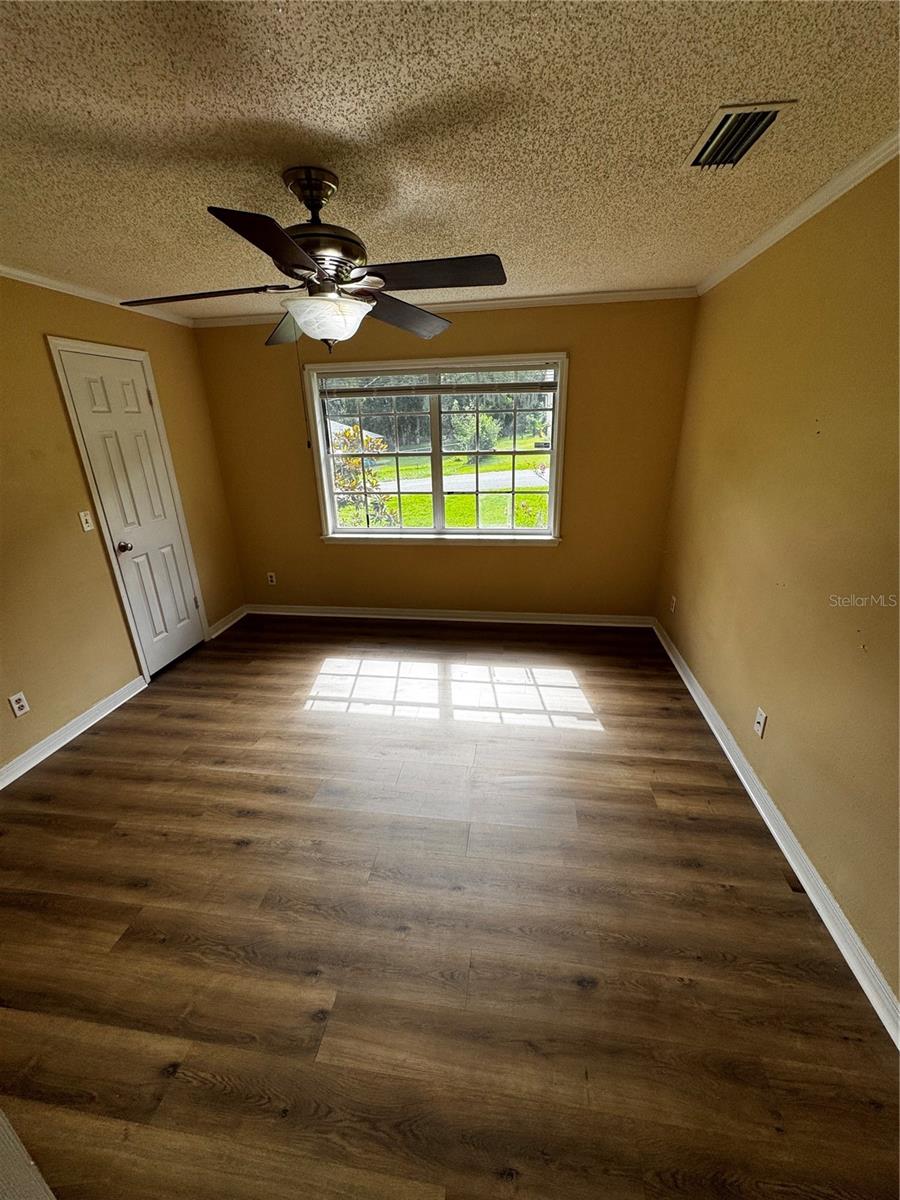 Image 10 of 12 For 2115 Stewart Lane