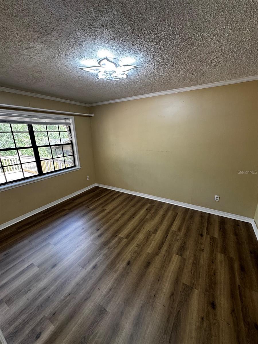 Image 11 of 12 For 2115 Stewart Lane