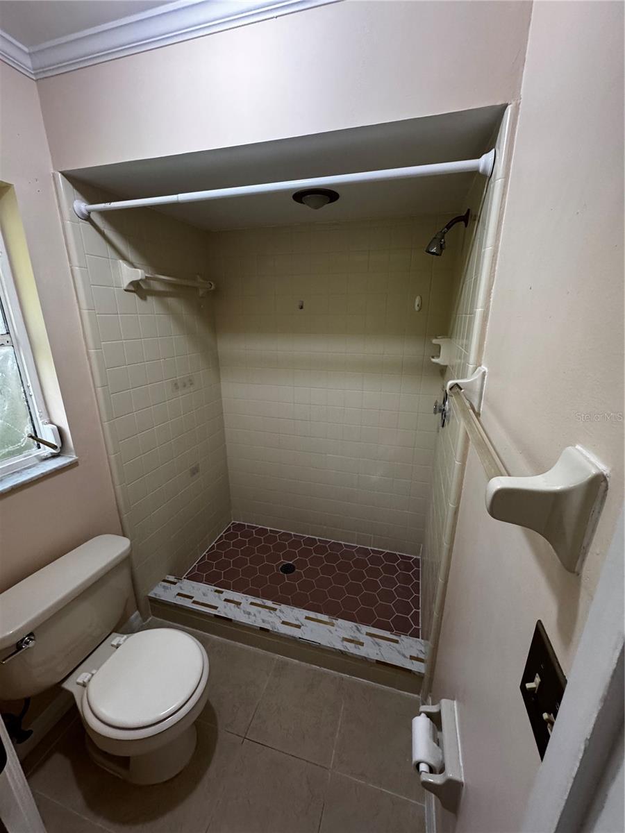 Image 5 of 12 For 2115 Stewart Lane