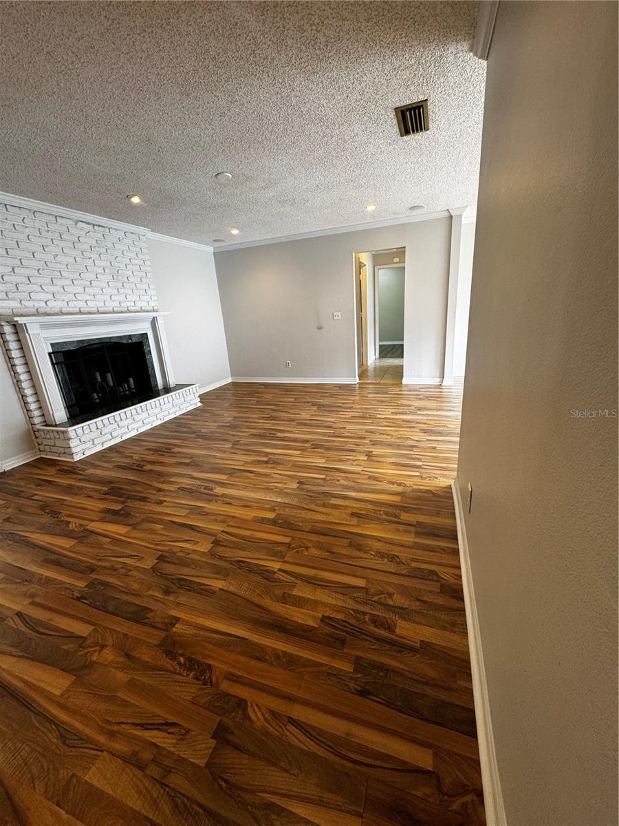 Image 6 of 12 For 2115 Stewart Lane