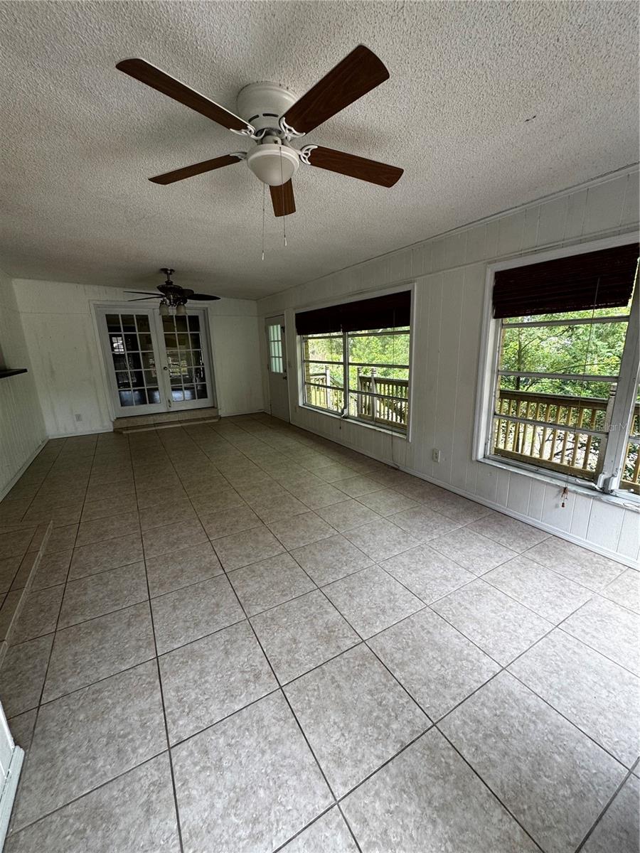 Image 8 of 12 For 2115 Stewart Lane