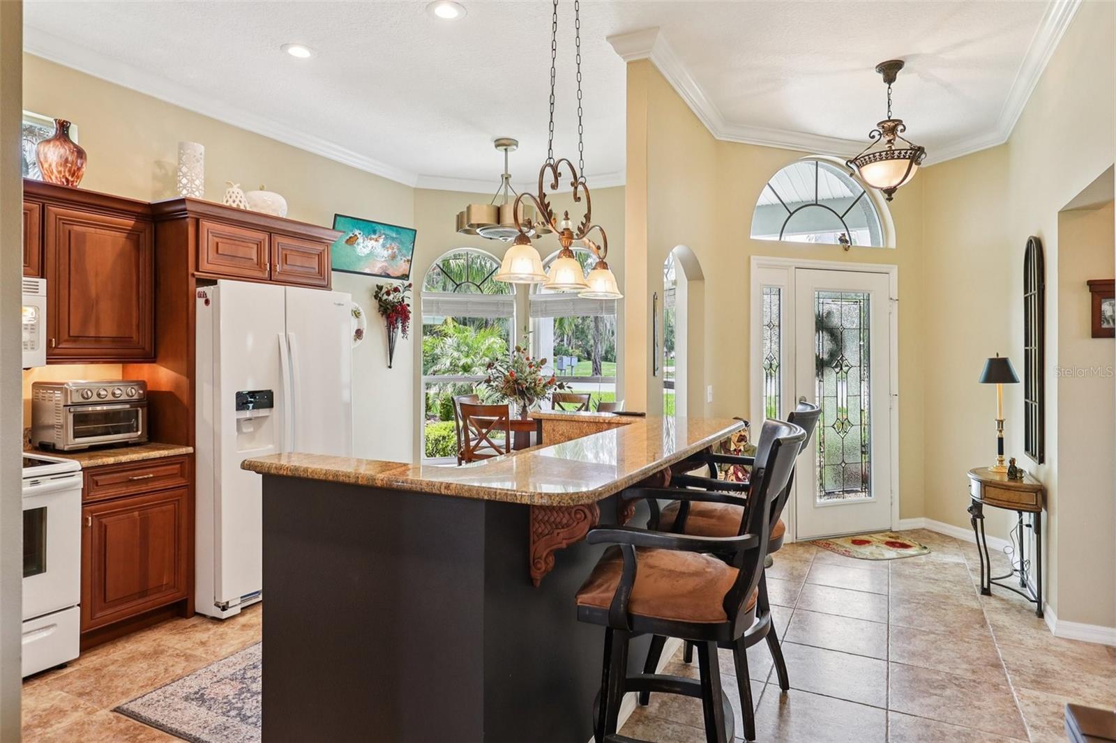Image 21 of 75 For 2512 Baywater Road