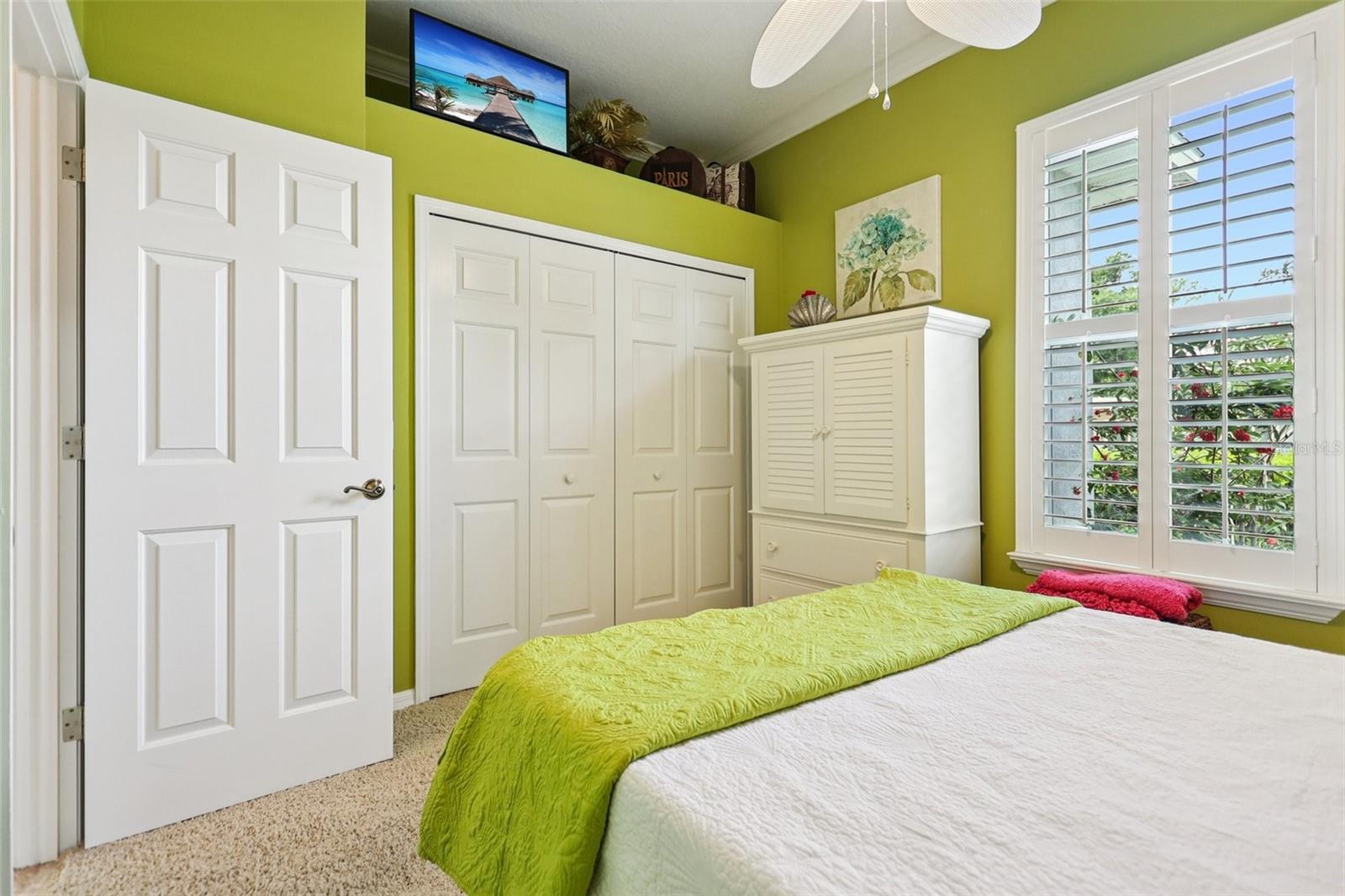 Image 31 of 75 For 2512 Baywater Road