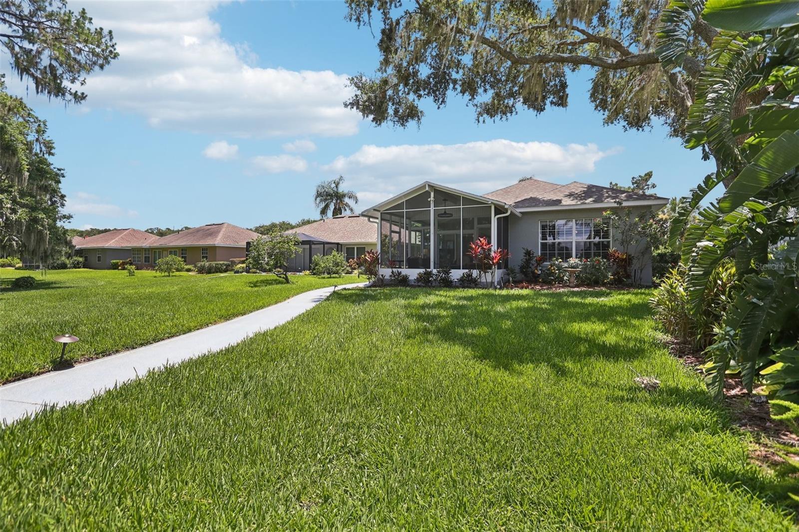 Image 37 of 75 For 2512 Baywater Road