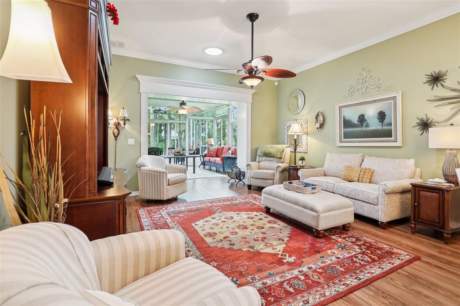 Image 4 of 75 For 2512 Baywater Road