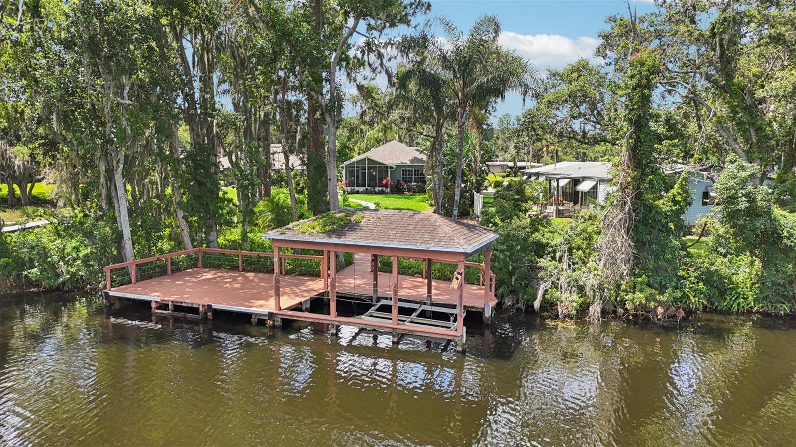 Image 41 of 75 For 2512 Baywater Road
