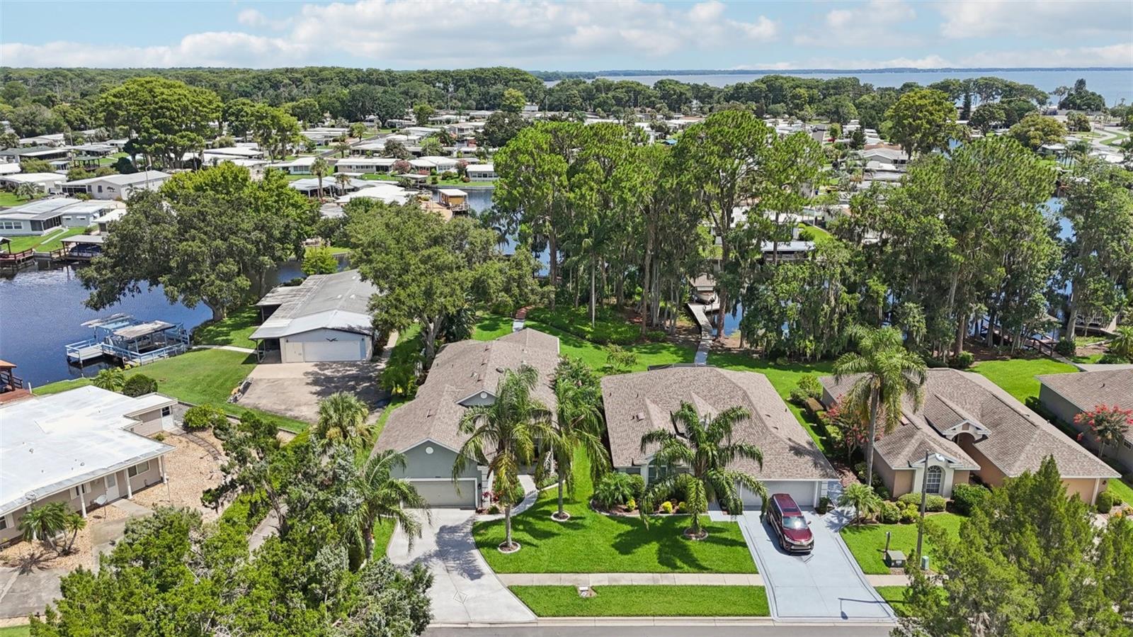 Image 67 of 75 For 2512 Baywater Road
