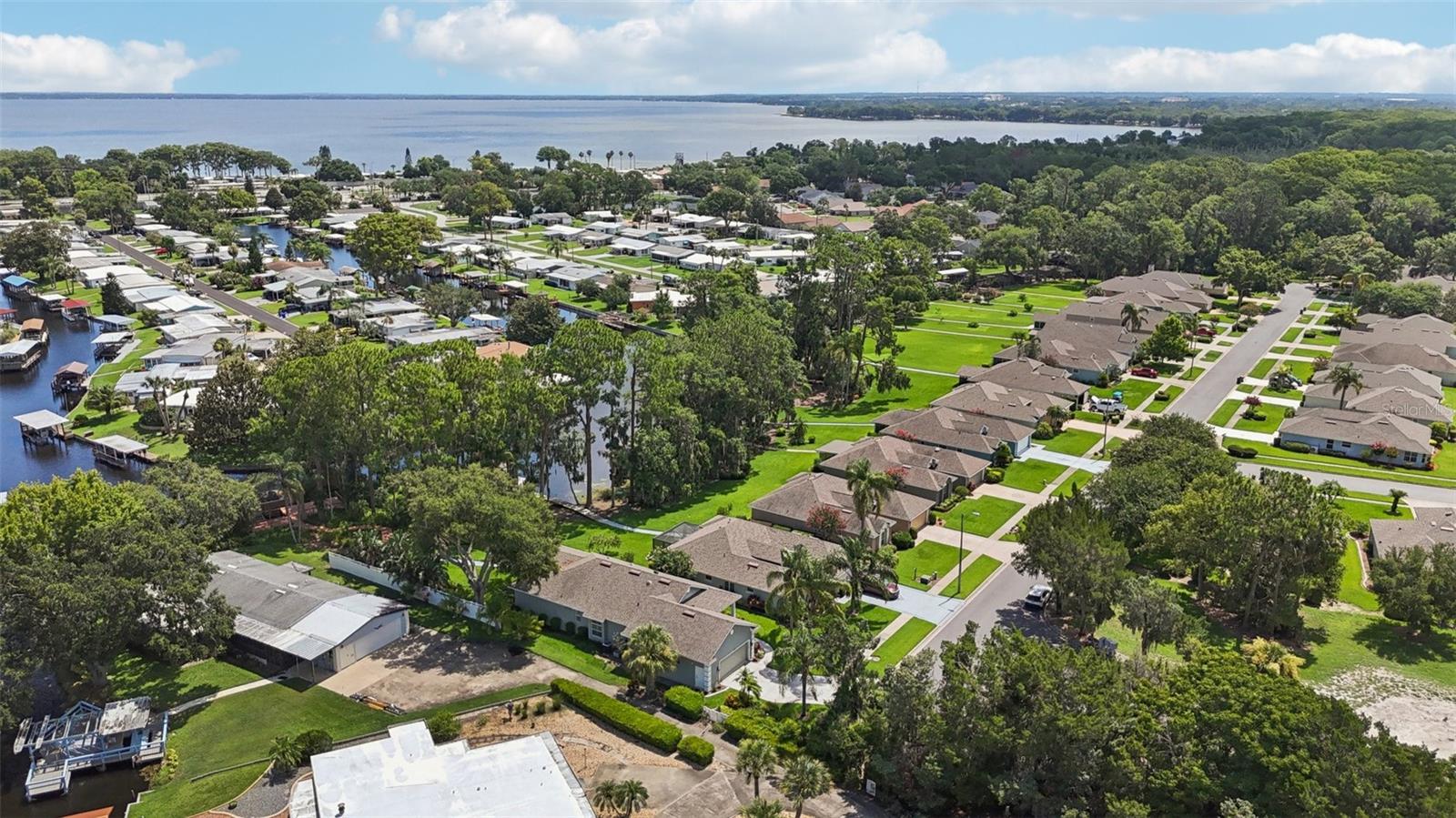 Image 69 of 75 For 2512 Baywater Road