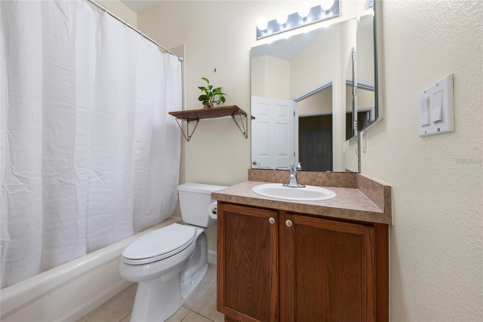 Image 11 of 23 For 33441 Irongate Drive