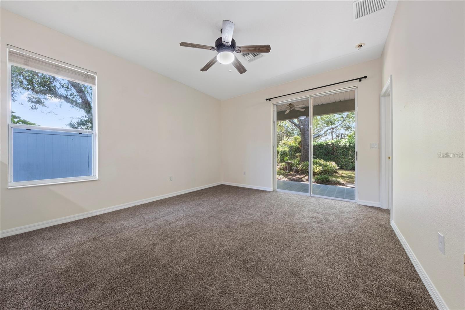 Image 13 of 23 For 33441 Irongate Drive