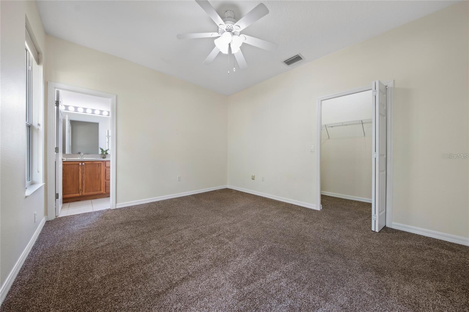 Image 14 of 23 For 33441 Irongate Drive