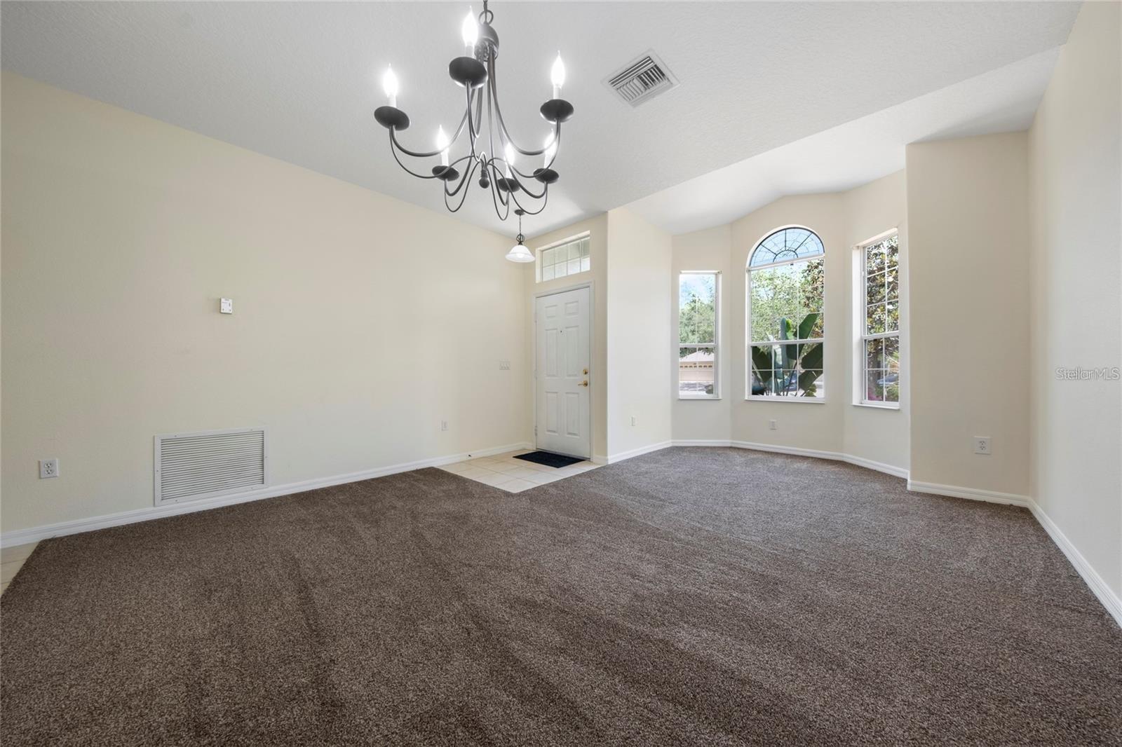 Image 18 of 23 For 33441 Irongate Drive