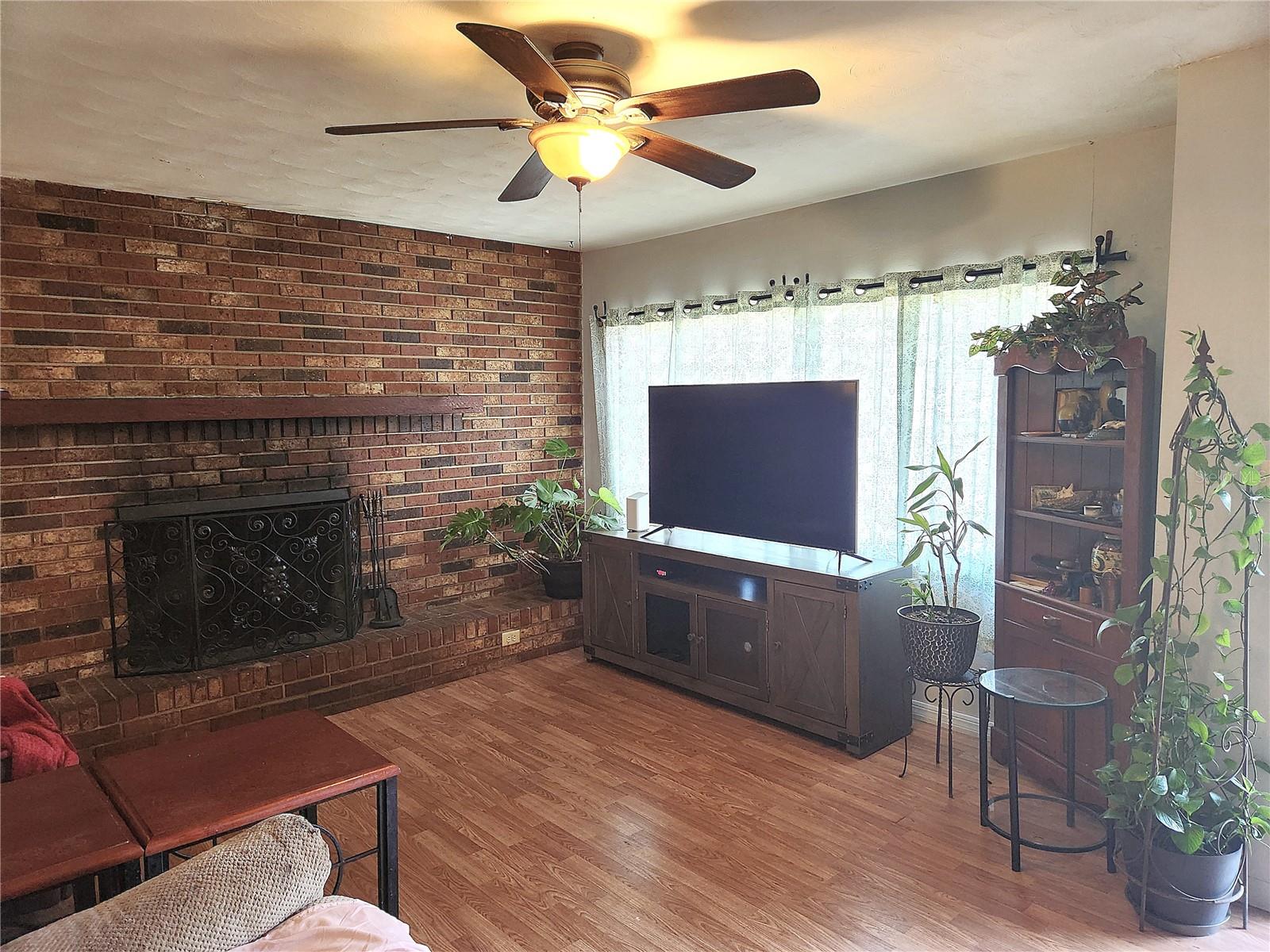Image 7 of 29 For 1202 Deidrich Court