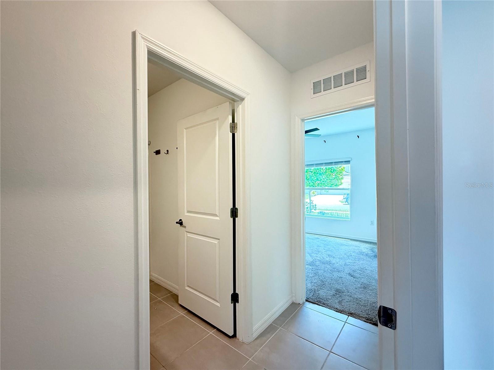 Image 17 of 66 For 1138 Calico Pointe Circle