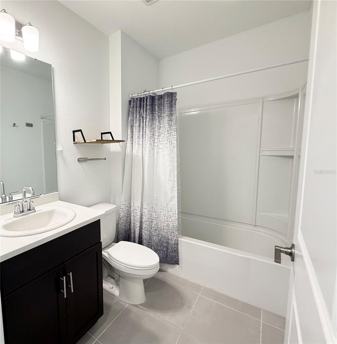 Image 19 of 66 For 1138 Calico Pointe Circle