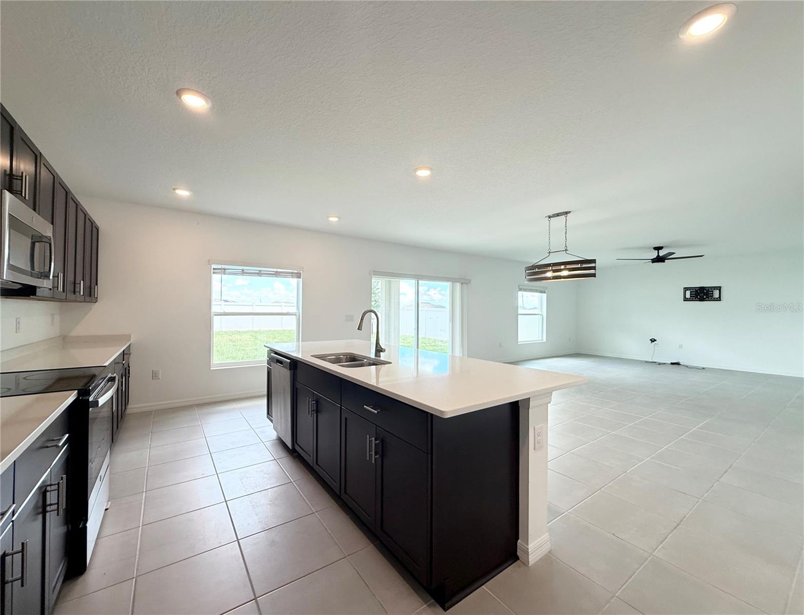 Image 26 of 66 For 1138 Calico Pointe Circle