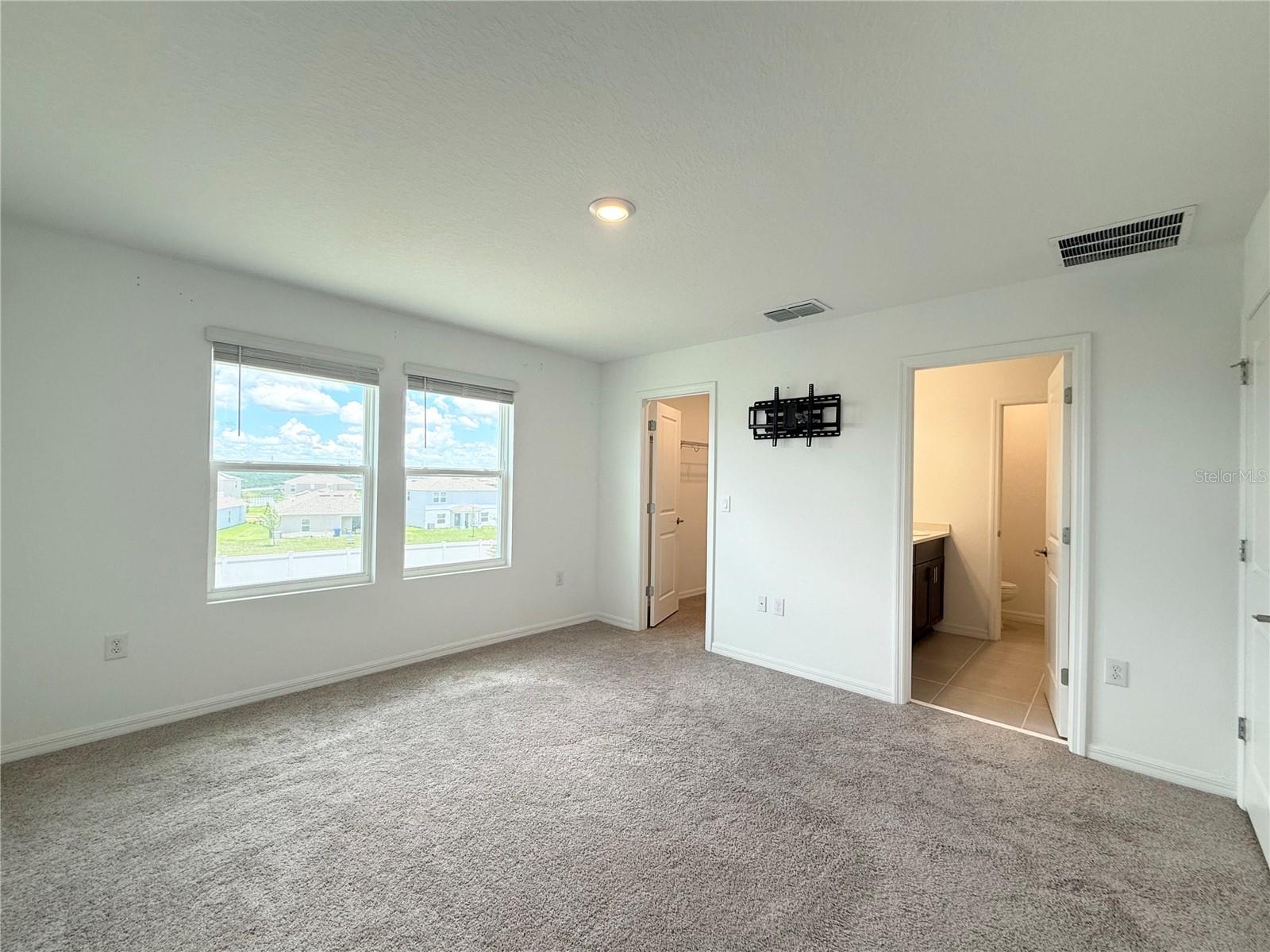Image 47 of 66 For 1138 Calico Pointe Circle