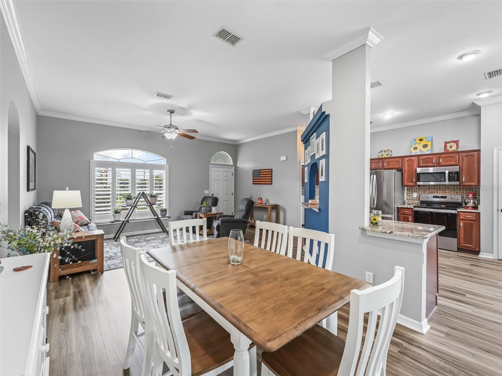 Listing photo id 13 for 16863 110th Court Road
