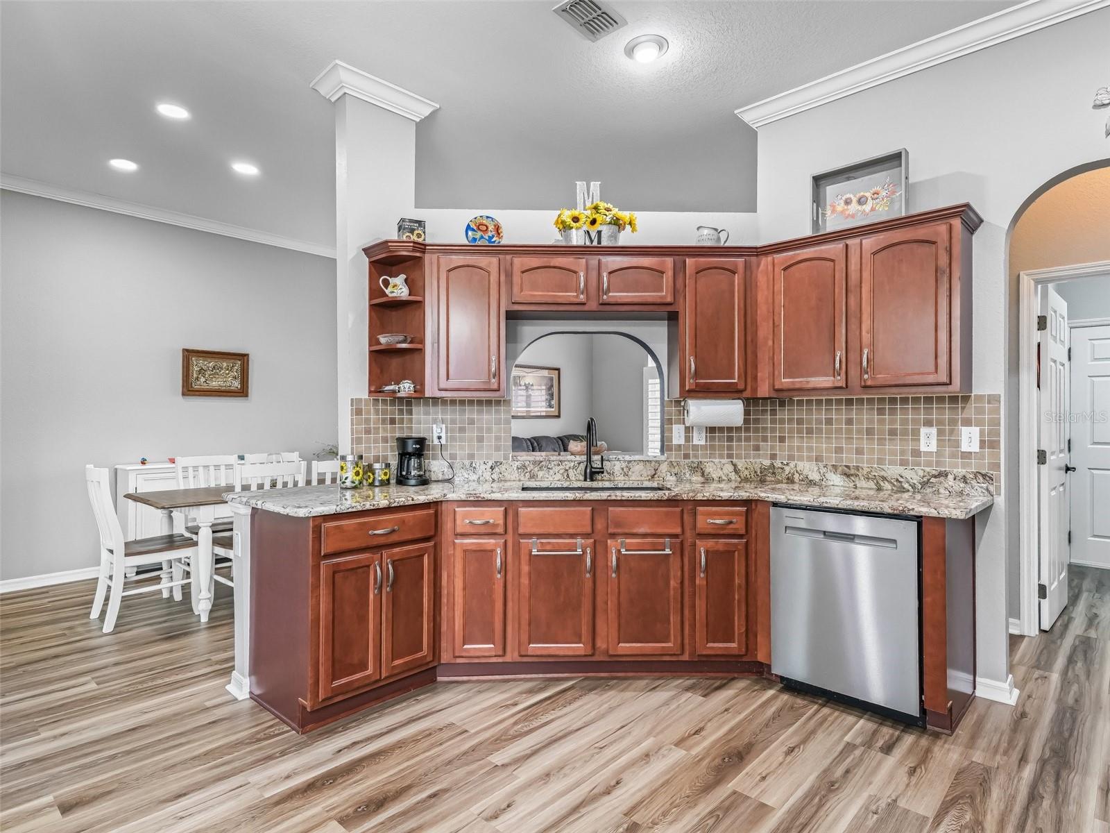 Listing photo id 17 for 16863 110th Court Road