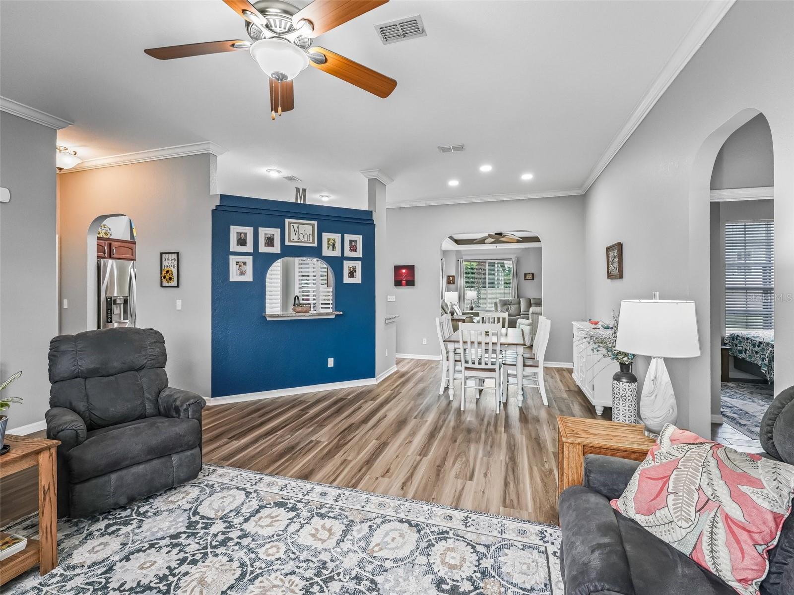 Listing photo id 1 for 16863 110th Court Road