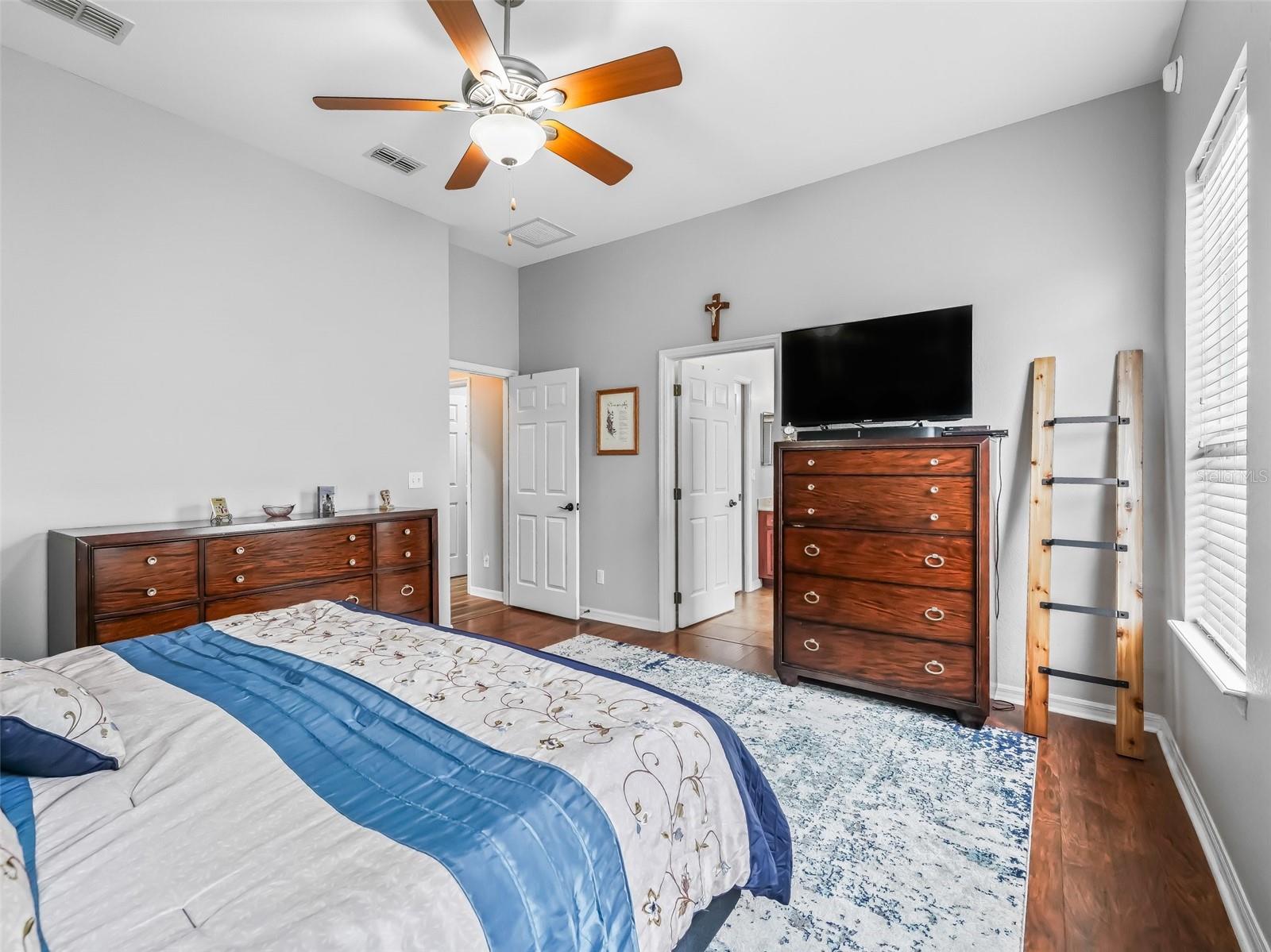 Listing photo id 28 for 16863 110th Court Road