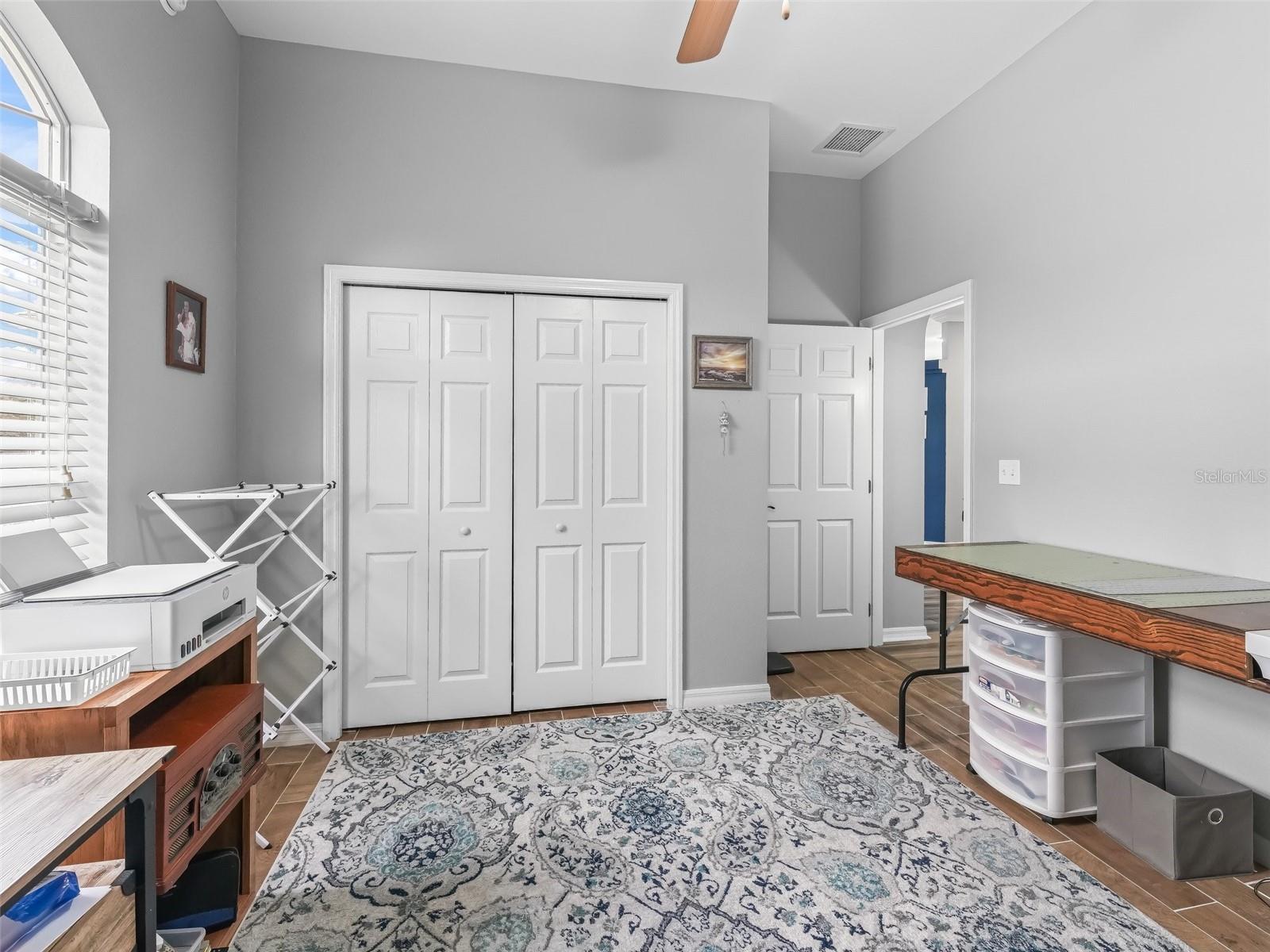 Listing photo id 37 for 16863 110th Court Road