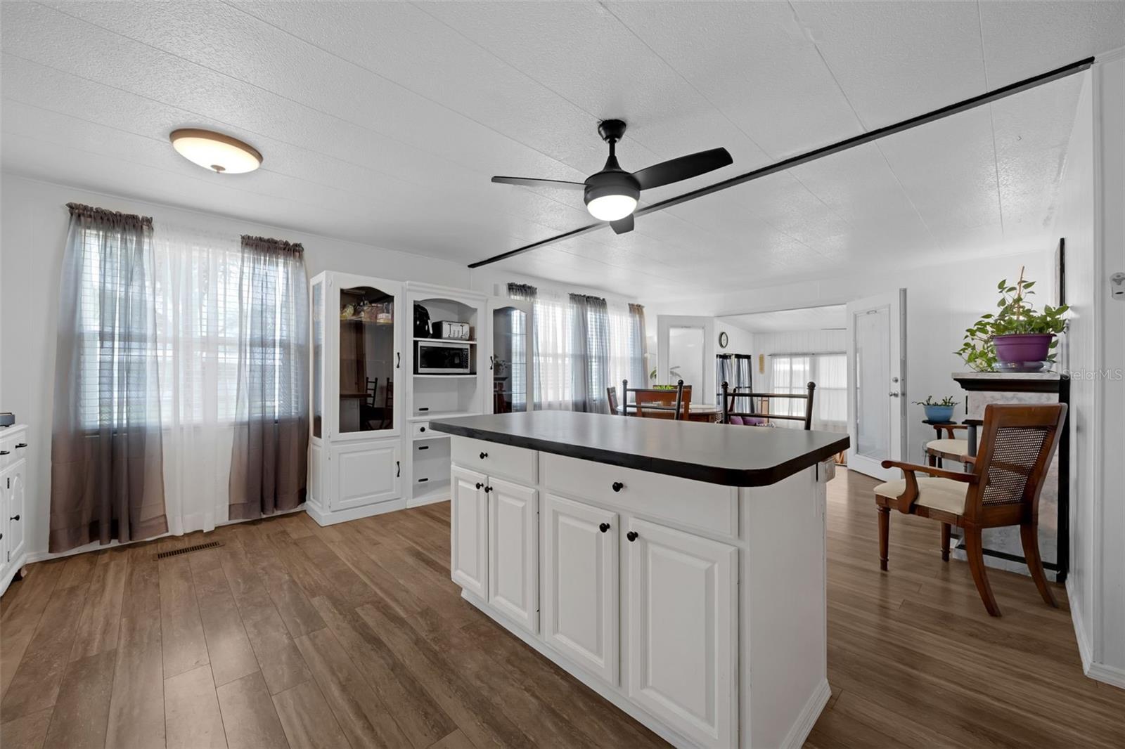 Image 16 of 35 For 1025 Capella Drive