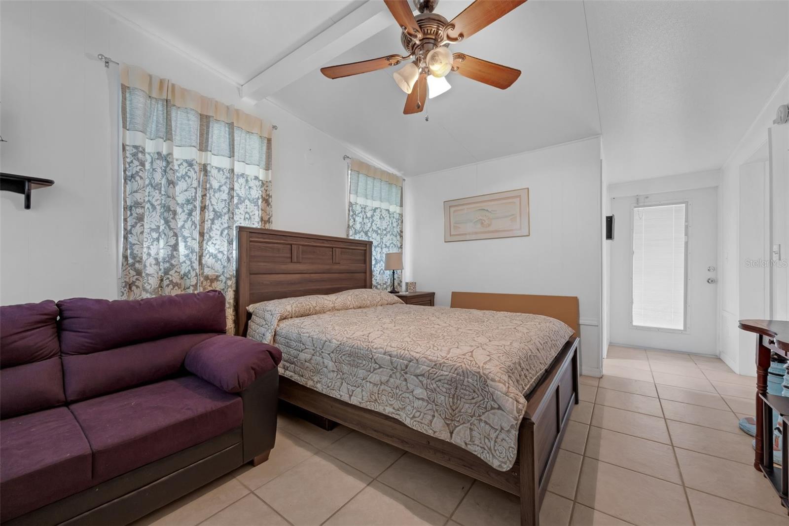 Image 19 of 35 For 1025 Capella Drive