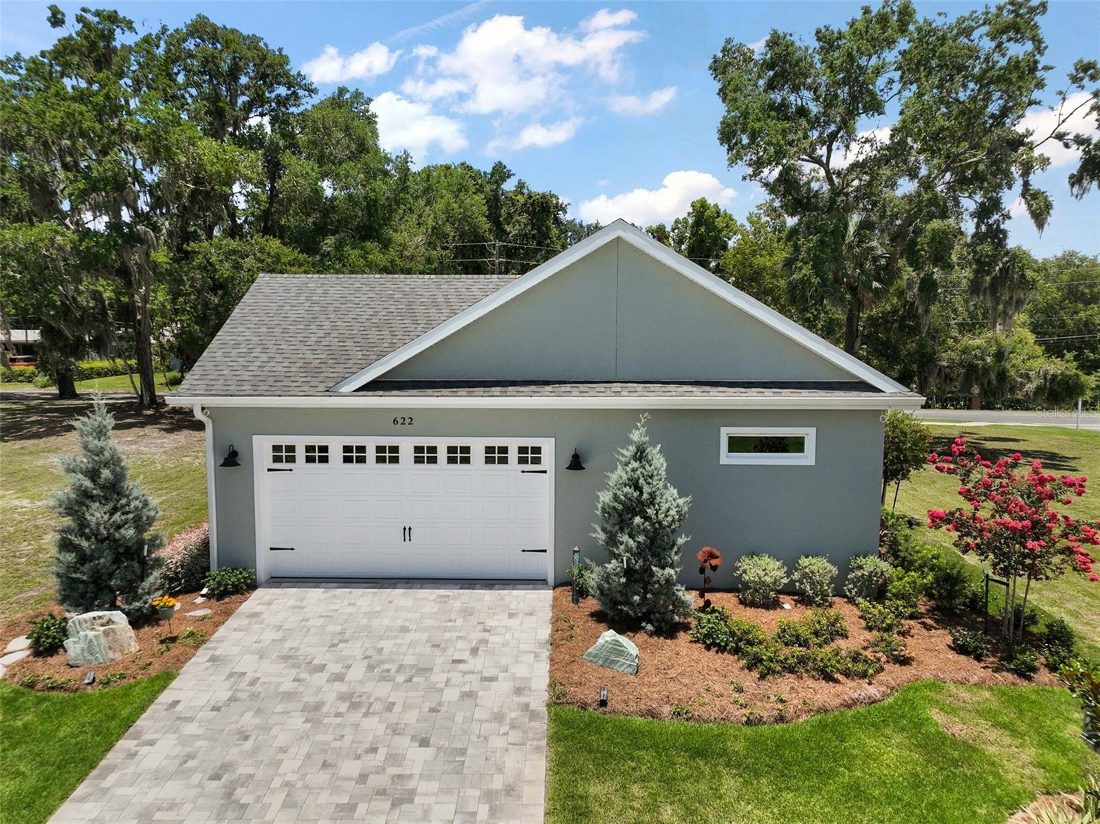 Image 4 of 54 For 622 11th Avenue