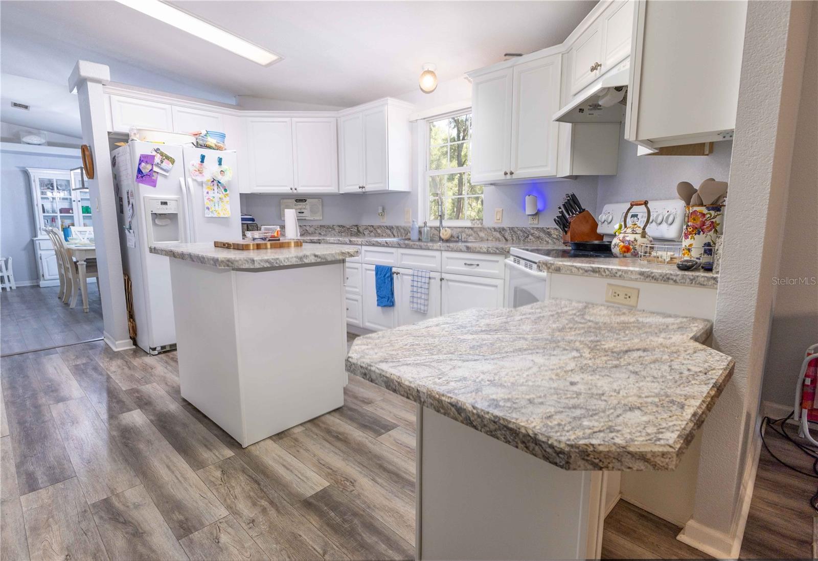 Listing photo id 8 for 11341 11th Way