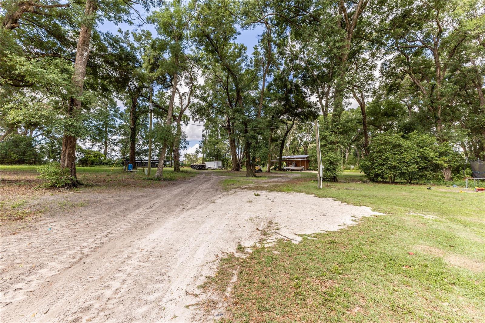 Listing photo id 26 for 11341 11th Way