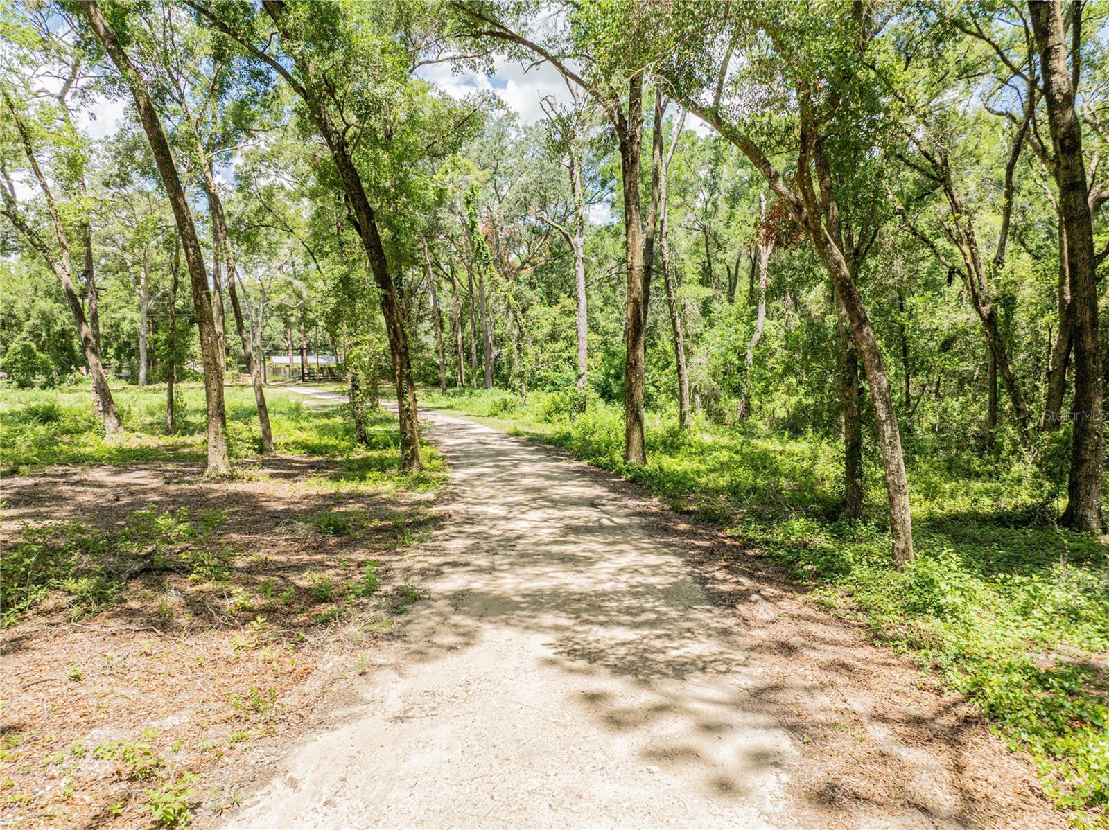 Listing photo id 1 for 11341 11th Way