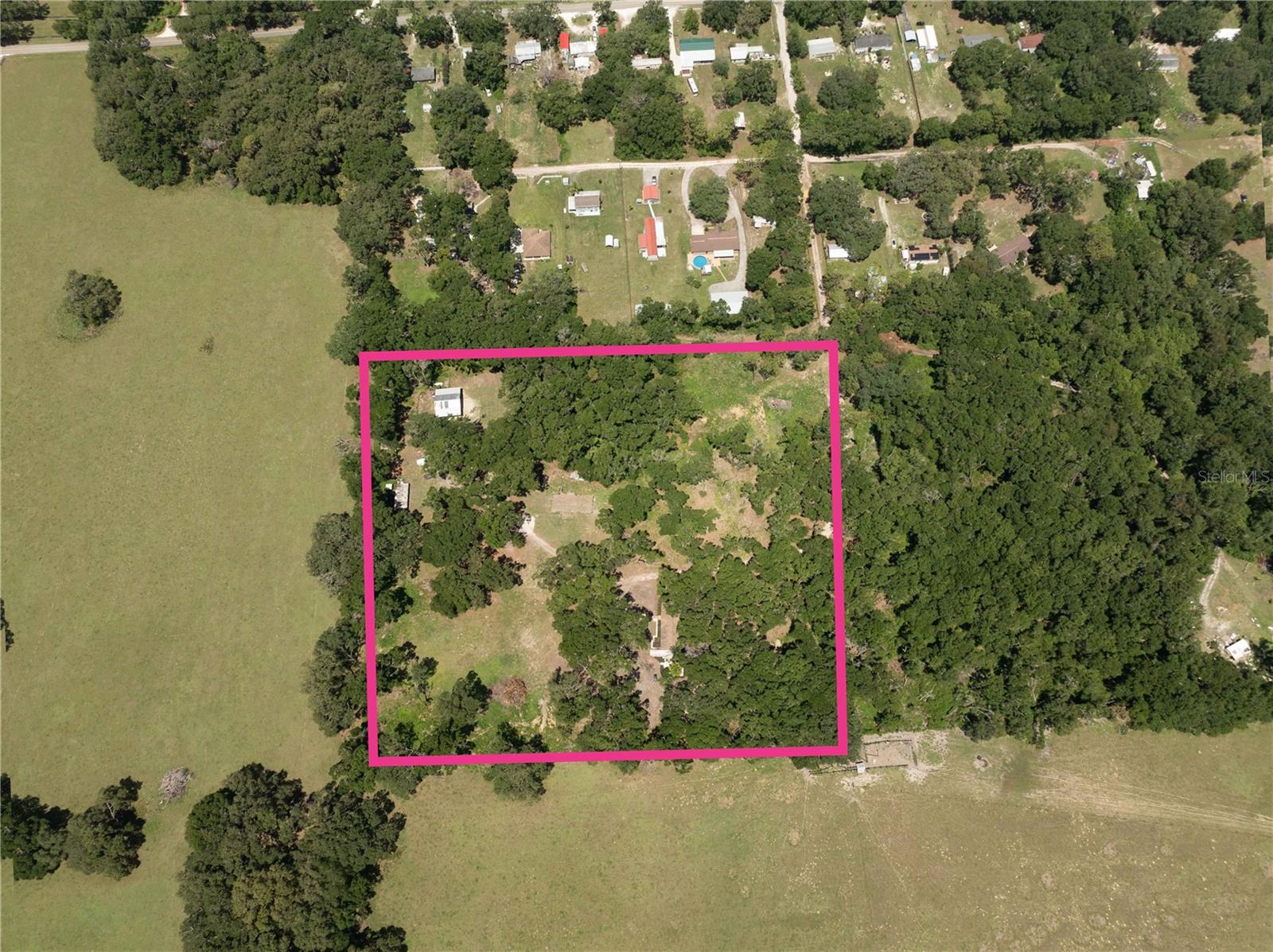 Listing photo id 3 for 11341 11th Way