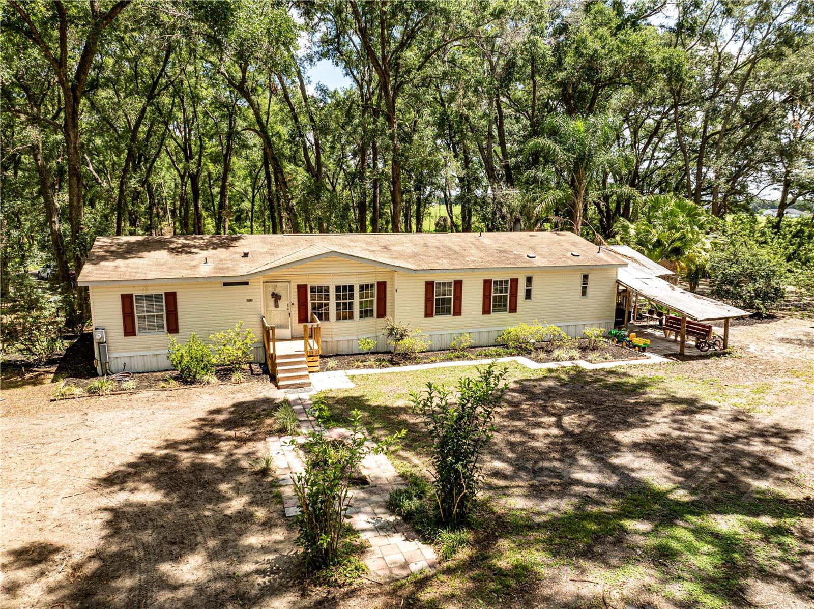 Listing photo id 4 for 11341 11th Way
