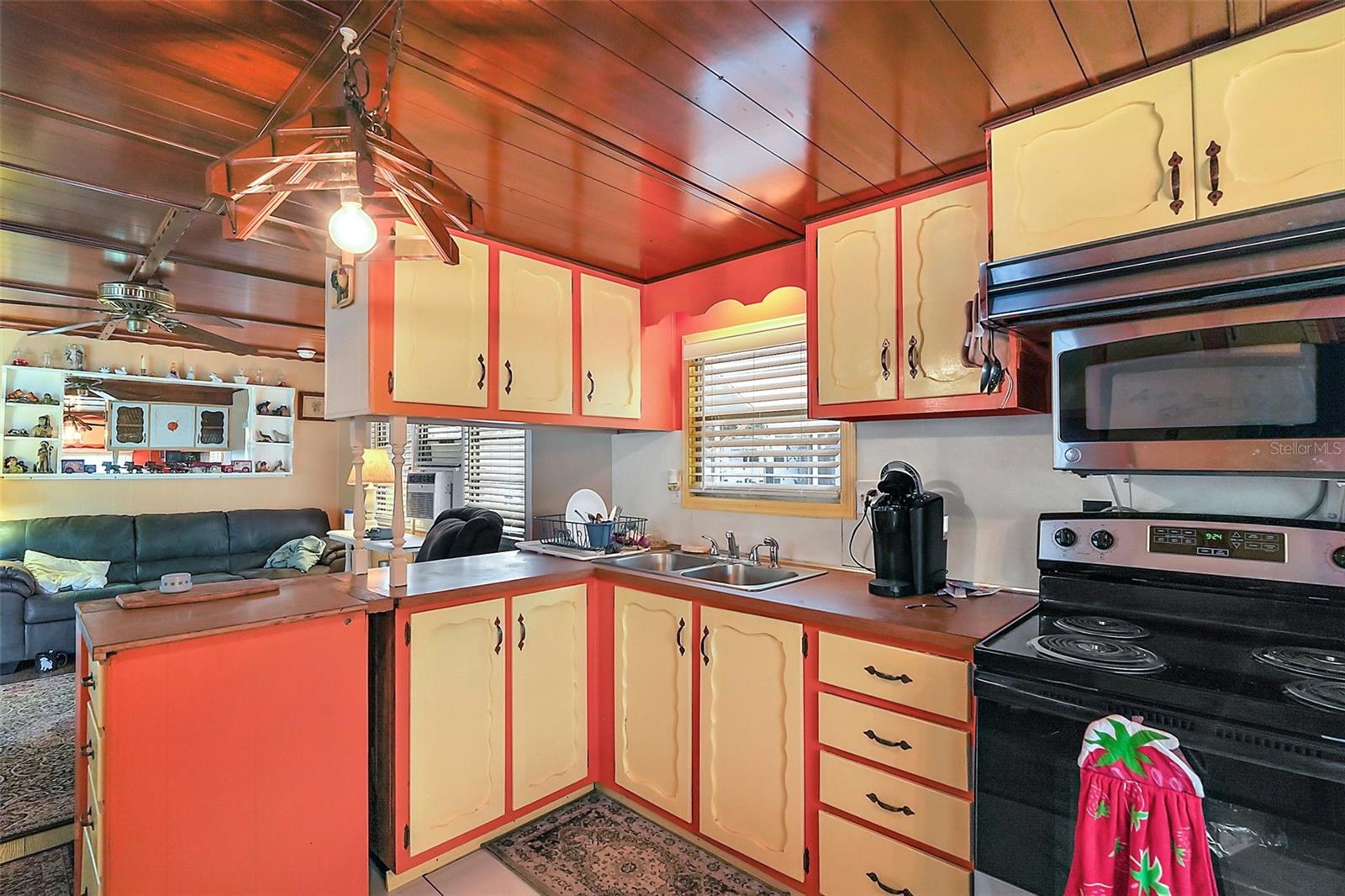 Image 18 of 25 For 9935 168th Place