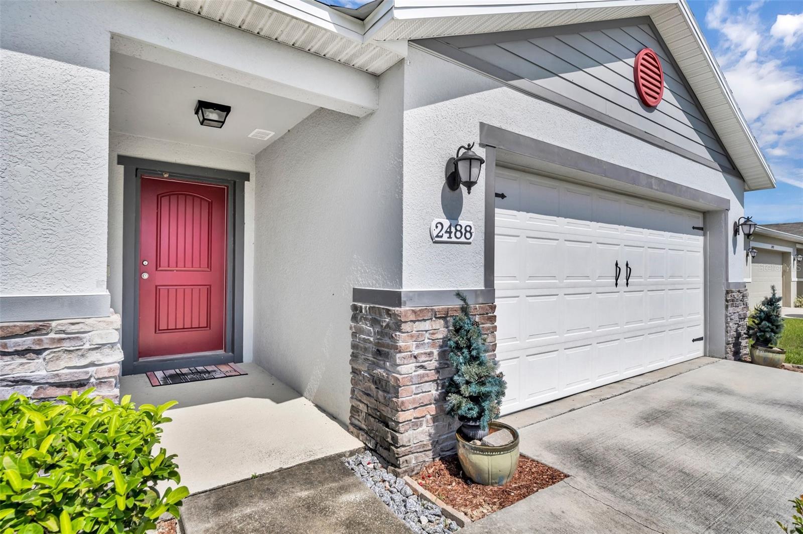 Image 3 of 36 For 2488 Begonia Street
