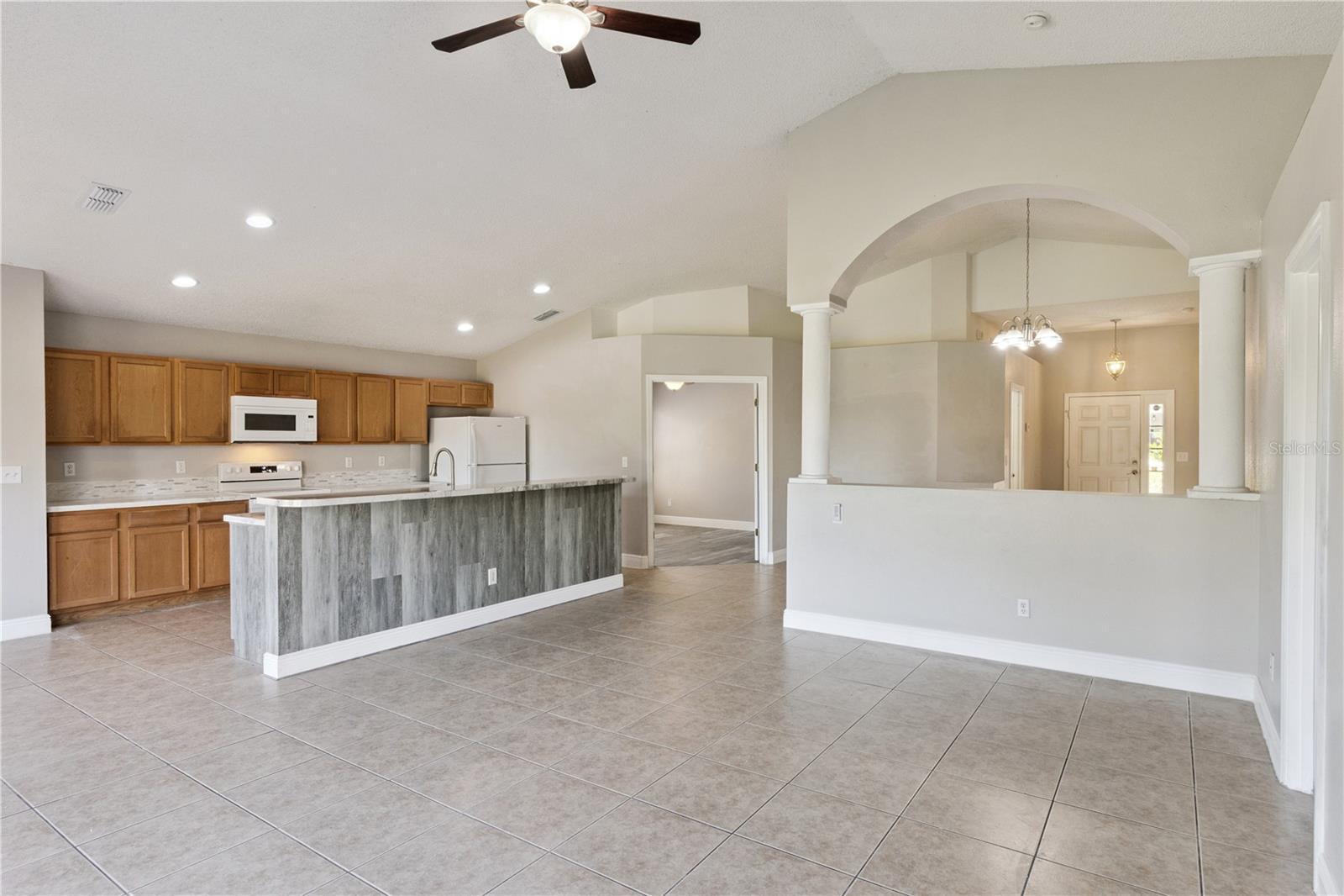 Image 14 of 33 For 1055 Bluegrass Drive