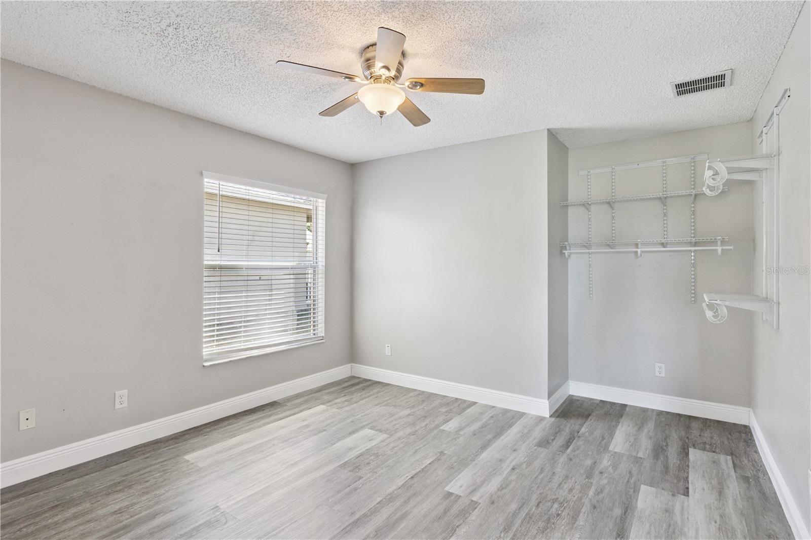 Image 22 of 33 For 1055 Bluegrass Drive