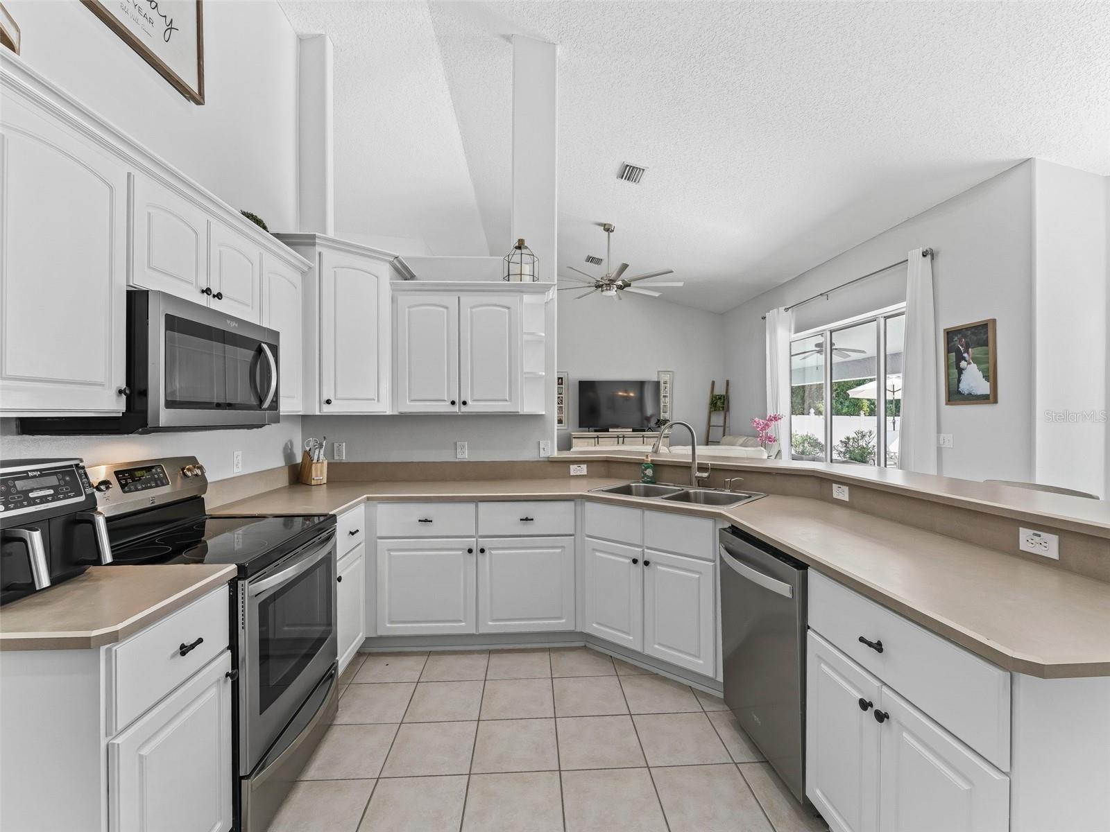 Image 64 of 85 For 10201 69th Avenue