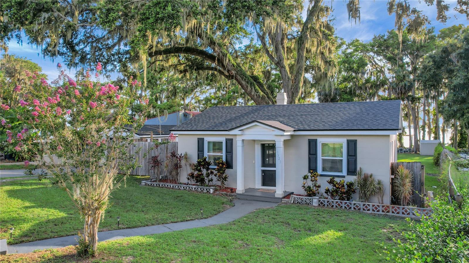 Image 11 of 39 For 30523 Orange Drive