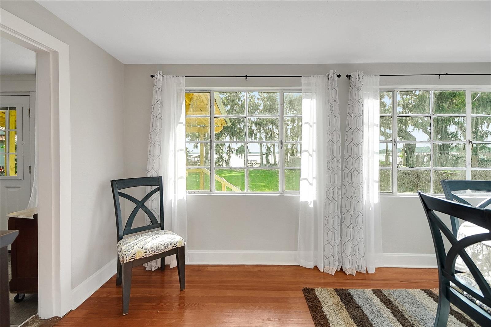 Image 14 of 39 For 30523 Orange Drive