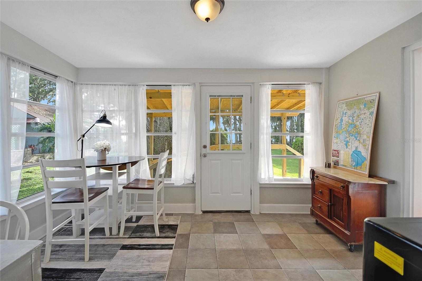Image 18 of 39 For 30523 Orange Drive