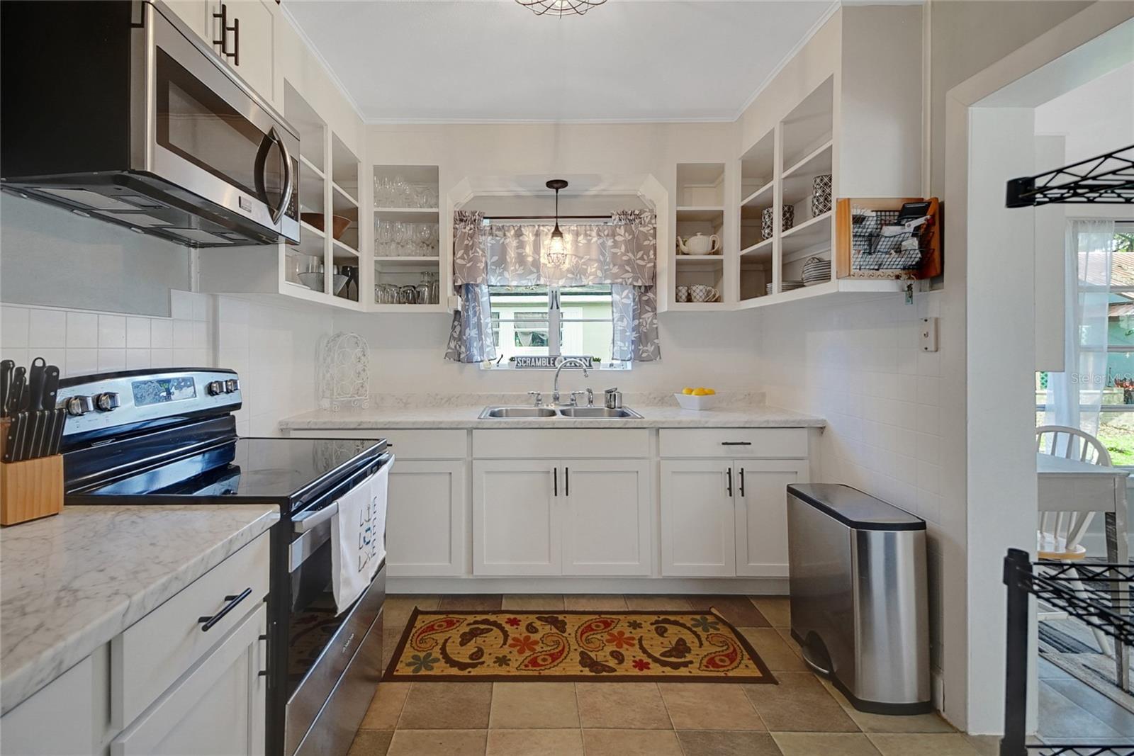 Image 21 of 39 For 30523 Orange Drive