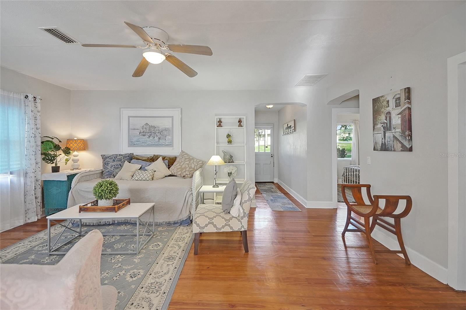 Image 24 of 39 For 30523 Orange Drive