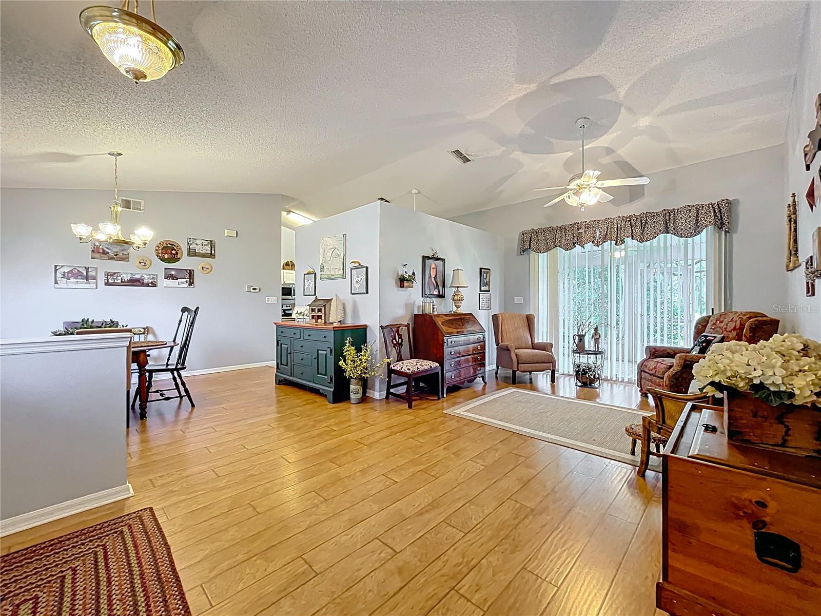 Image 10 of 52 For 26338 Glen Eagle