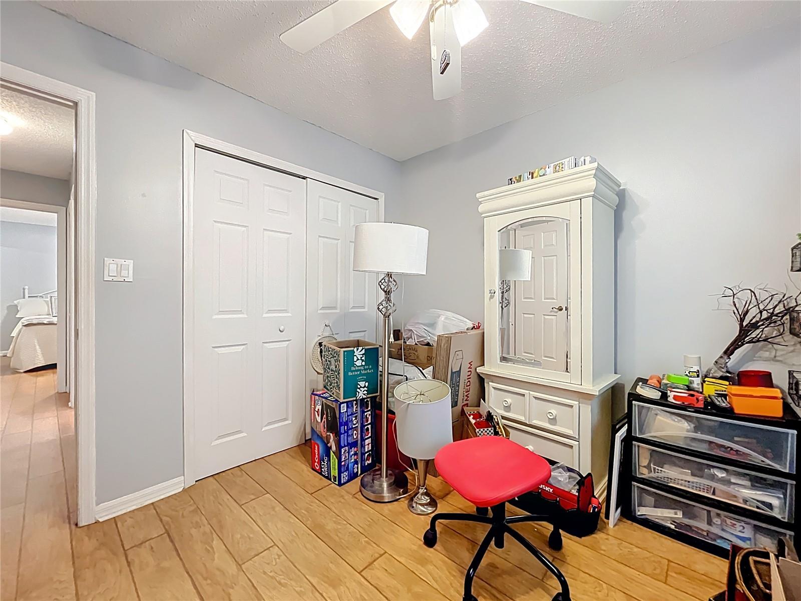 Image 34 of 52 For 26338 Glen Eagle