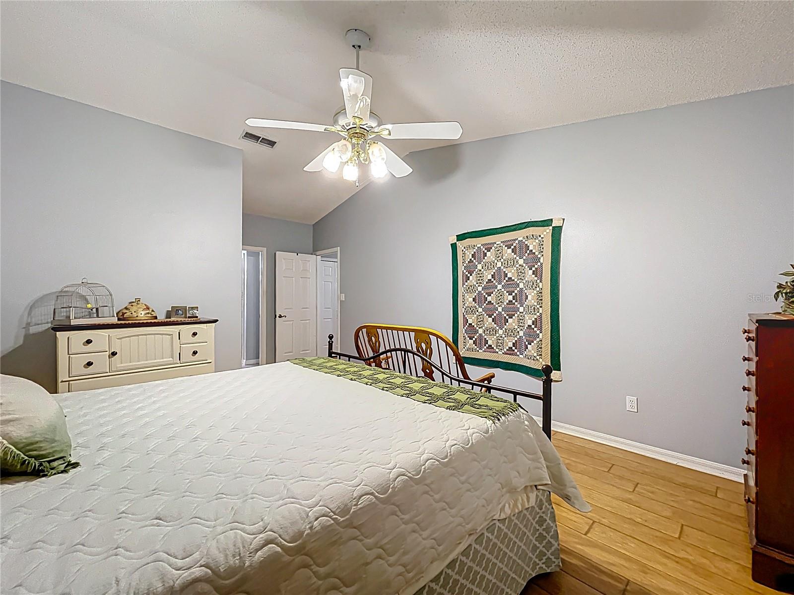 Image 38 of 52 For 26338 Glen Eagle