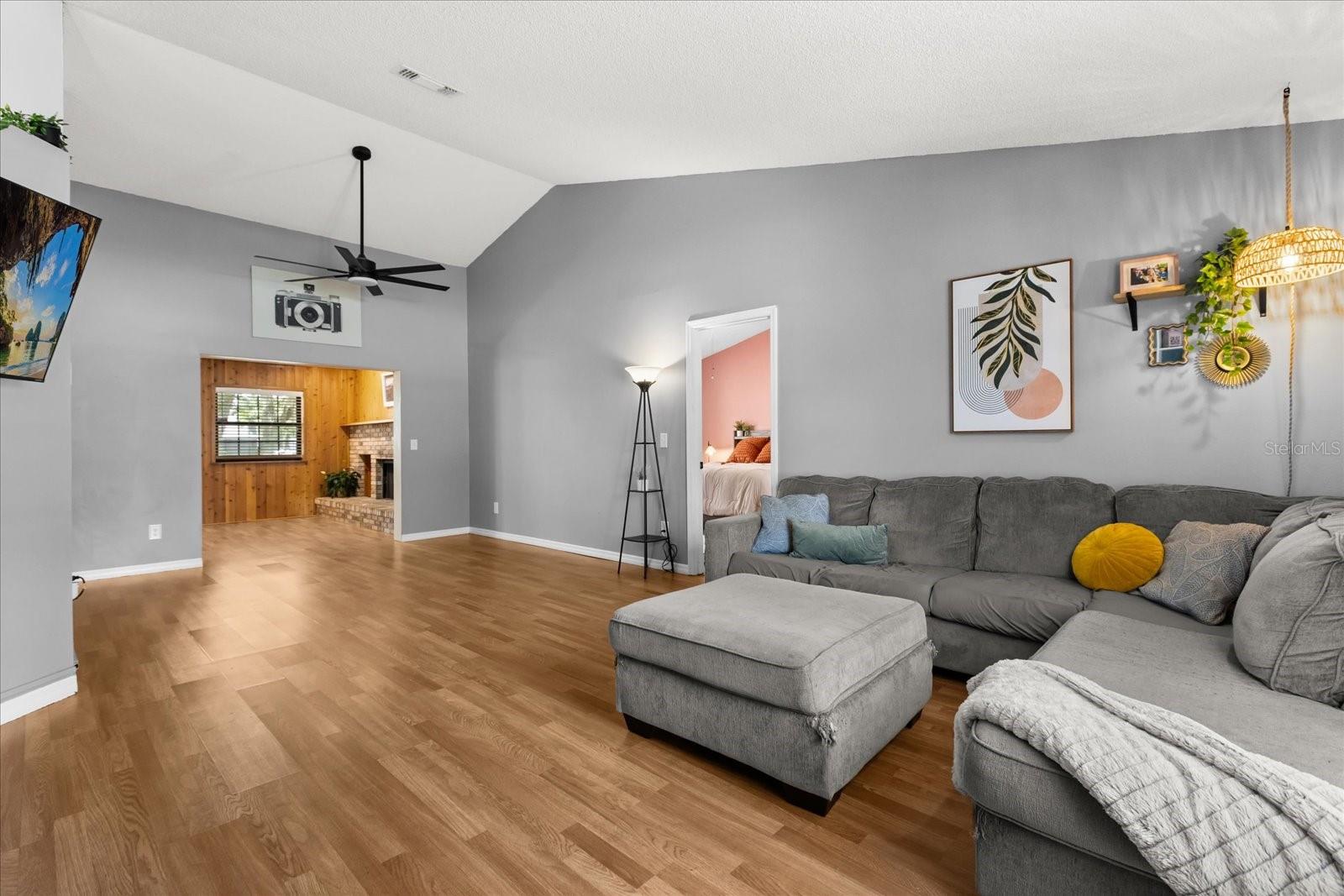 Image 6 of 31 For 3184 Maltby Drive