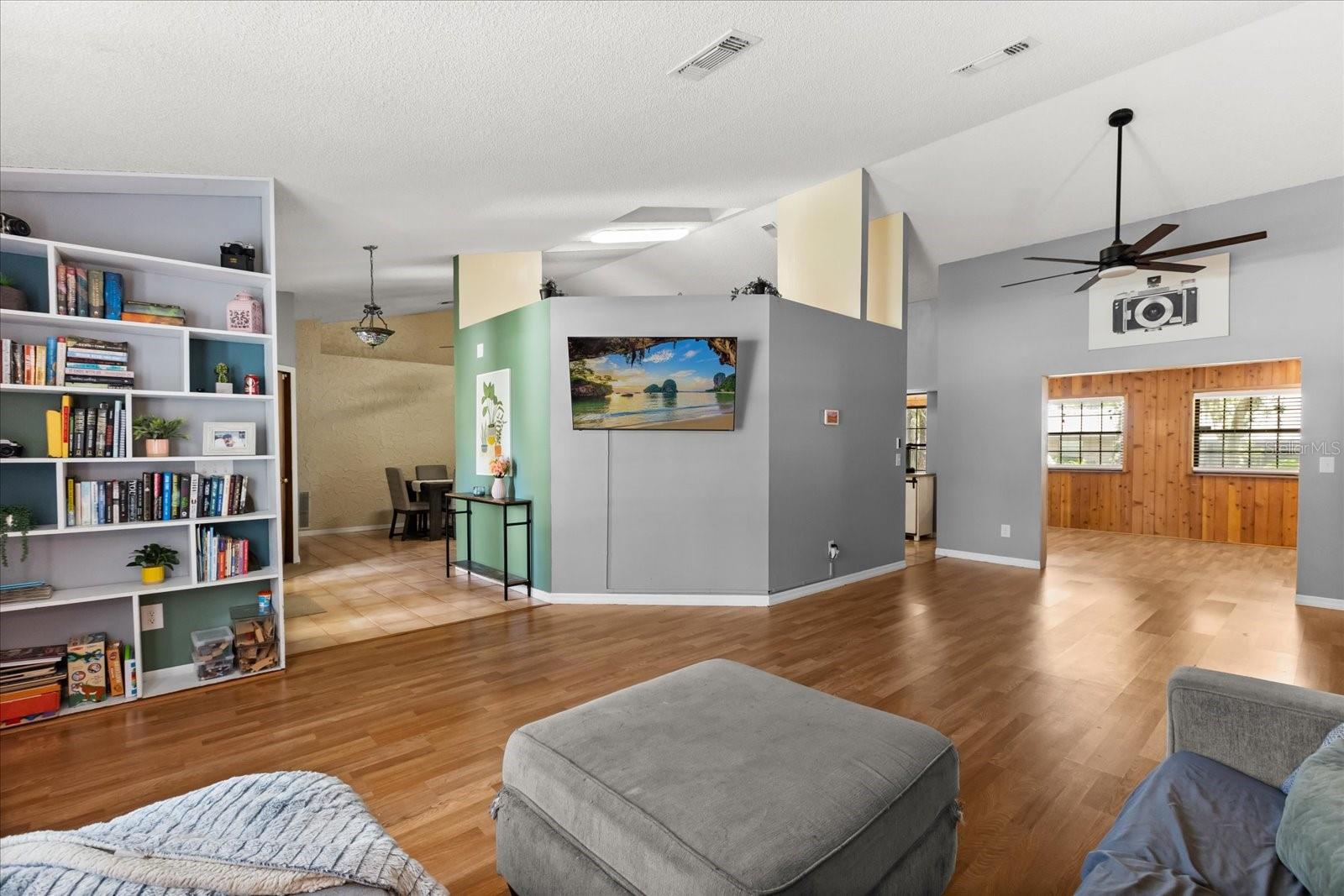 Image 8 of 31 For 3184 Maltby Drive