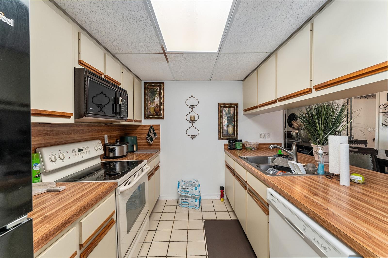 Image 11 of 31 For 2920 Poplar Avenue